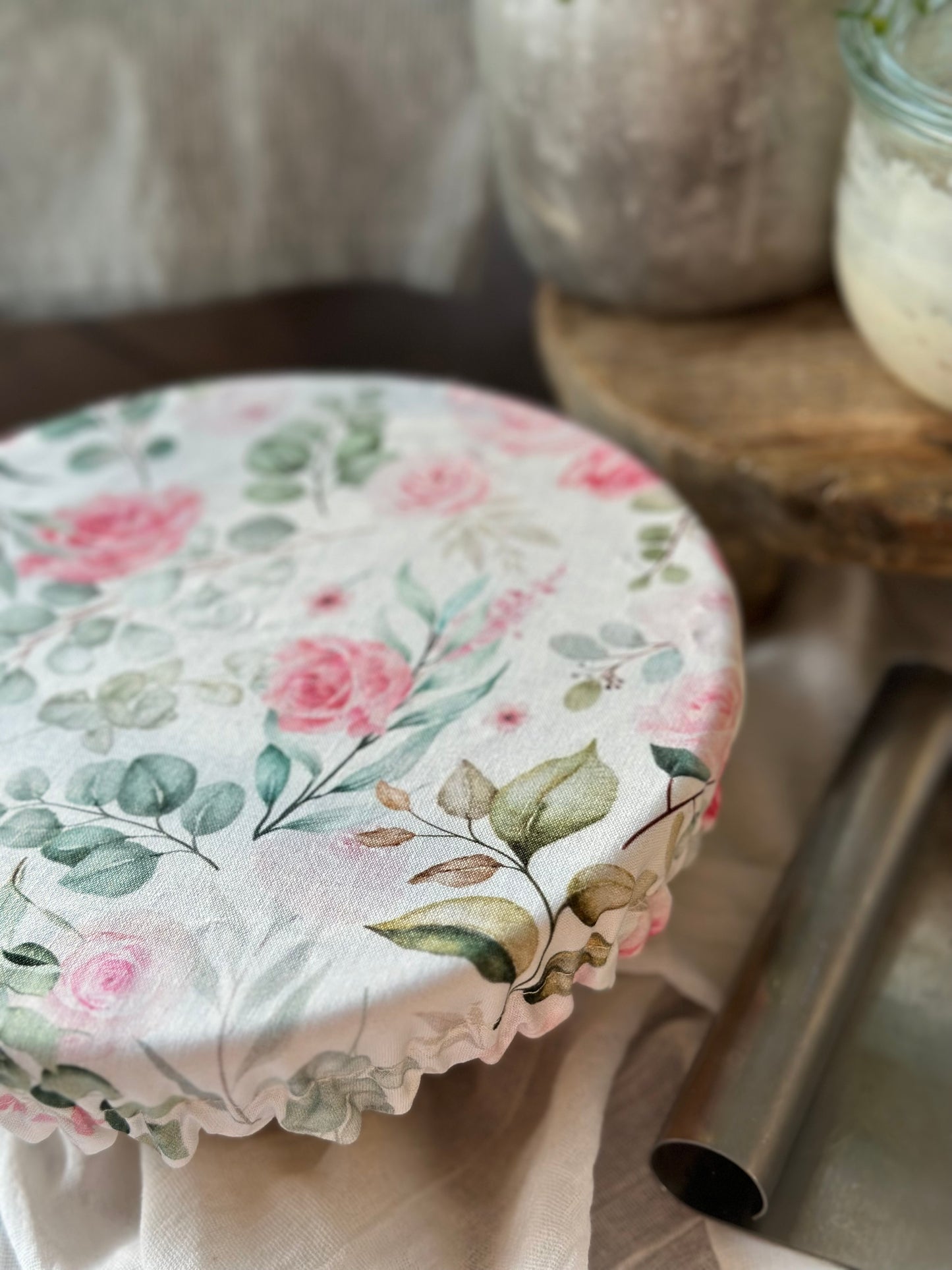 Cotton Candy Roses Bowl Cover