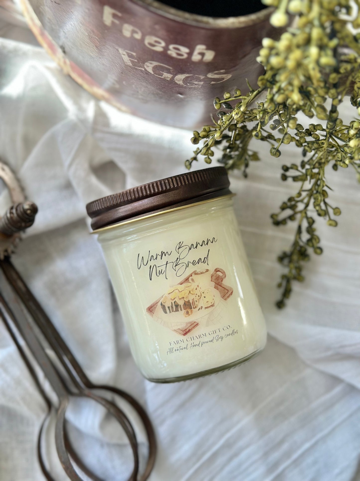 WARM BANANA NUT BREAD SOY CANDLE