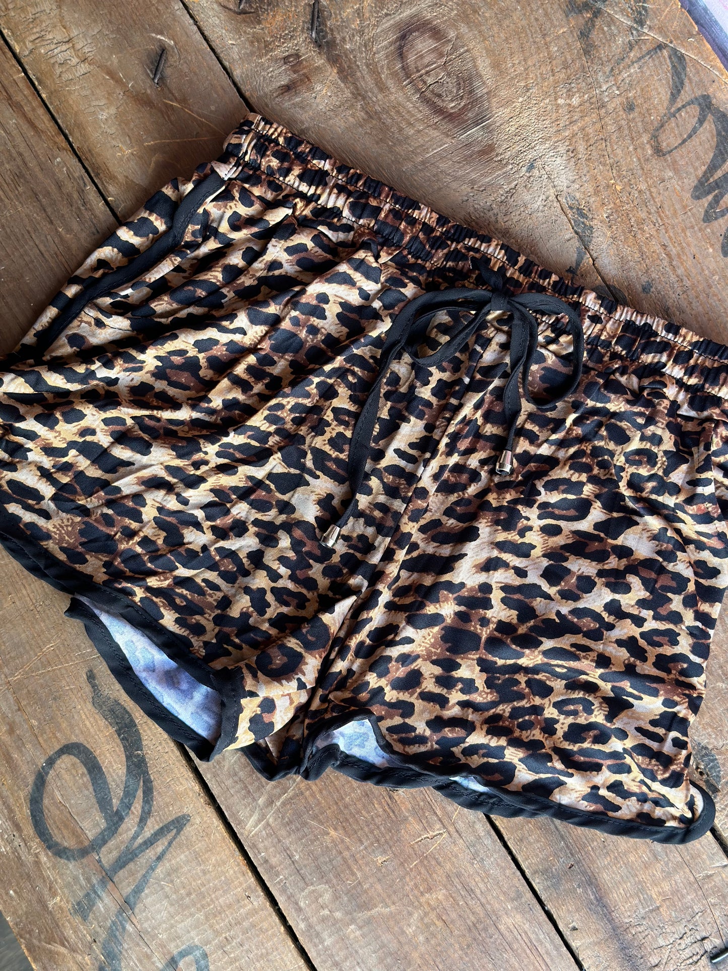 Leopard Shorts 1.0